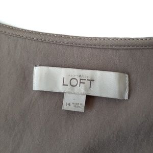 LOFT Dresses - Loft Ann Taylor Tan Khaki Short Sleeve Dress LOFT Dresses - Loft Ann Taylor Tan Khaki Short Sleeve Dress